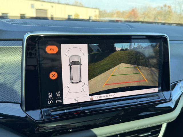 new 2026 Volkswagen Atlas car, priced at $48,732