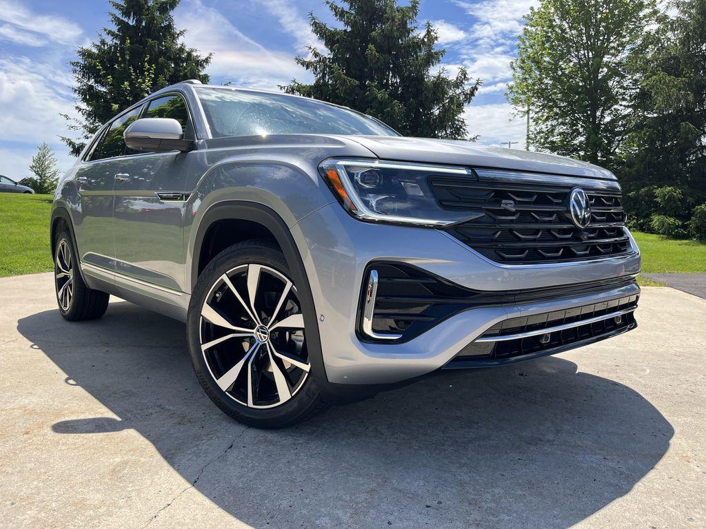 new 2026 Volkswagen Atlas Cross Sport car, priced at $56,617