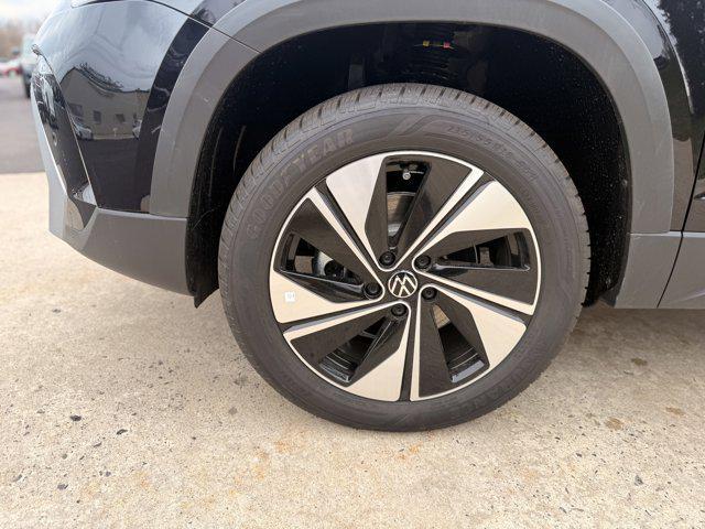 new 2026 Volkswagen Taos car, priced at $34,257