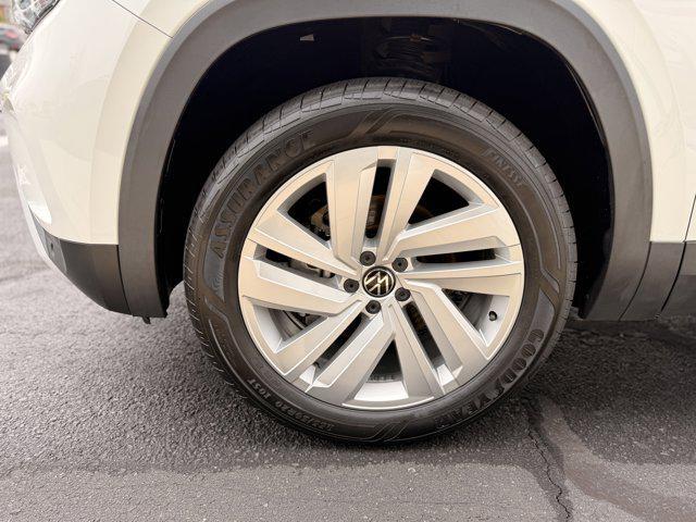 used 2022 Volkswagen Atlas Cross Sport car, priced at $23,141