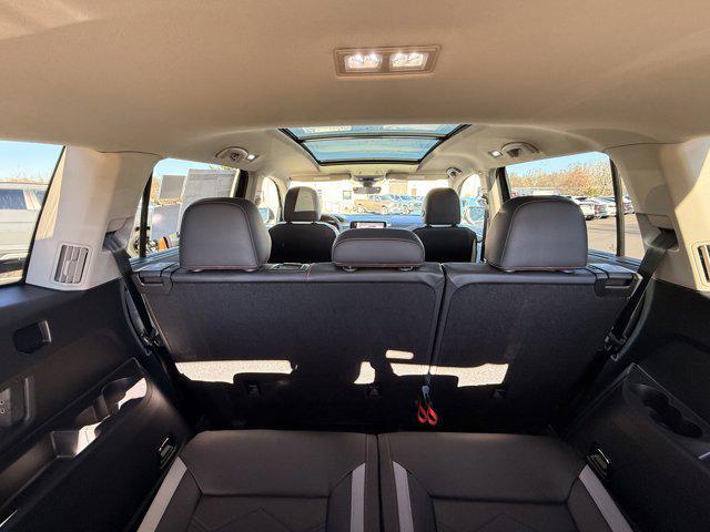 new 2026 Volkswagen Atlas car, priced at $50,423