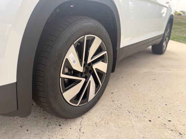 new 2026 Volkswagen Atlas car, priced at $45,476