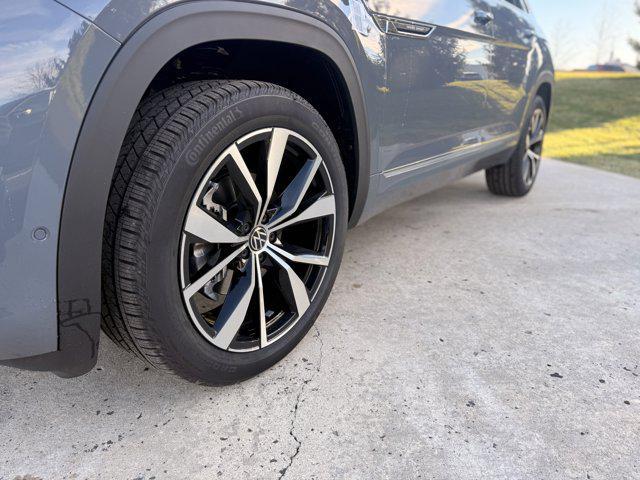 new 2026 Volkswagen Atlas Cross Sport car, priced at $54,946