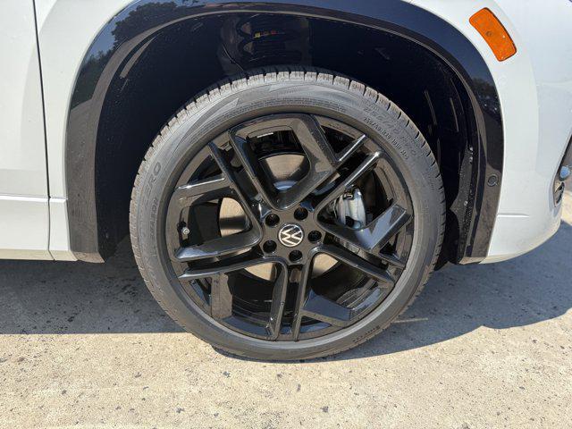 new 2026 Volkswagen Tiguan car, priced at $40,756