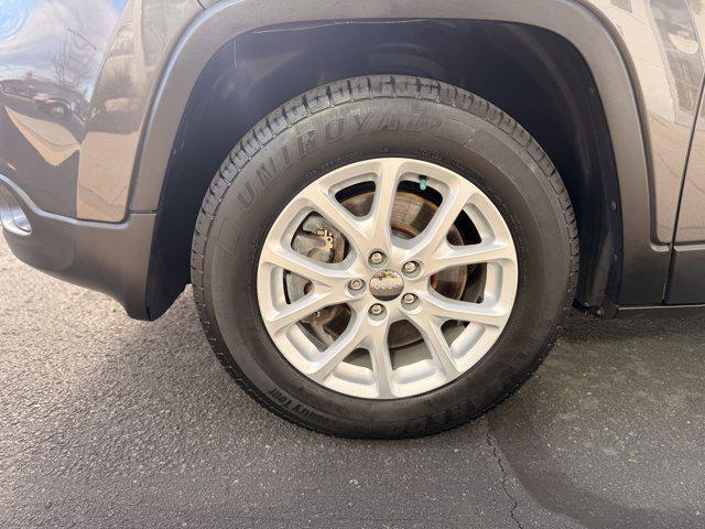 used 2018 Jeep Cherokee car, priced at $12,724