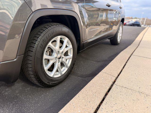used 2018 Jeep Cherokee car, priced at $12,724