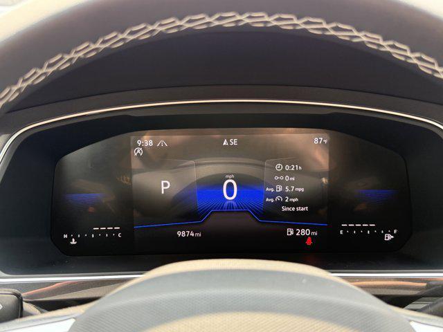 2024 Platinum Gray Metallic Volkswagen Tiguan
