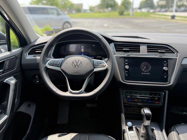2024 Platinum Gray Metallic Volkswagen Tiguan