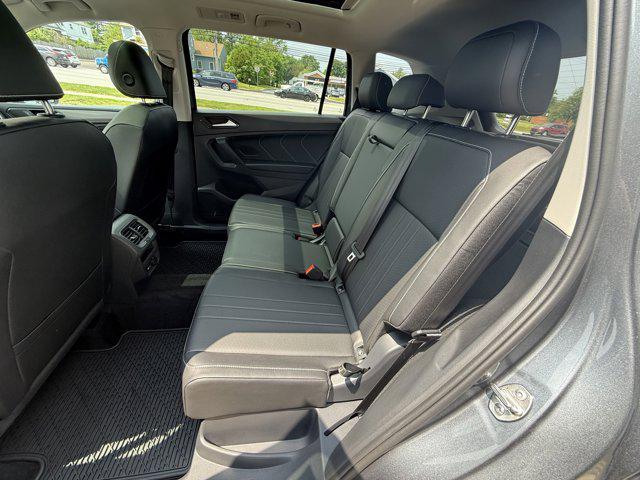 2024 Platinum Gray Metallic Volkswagen Tiguan