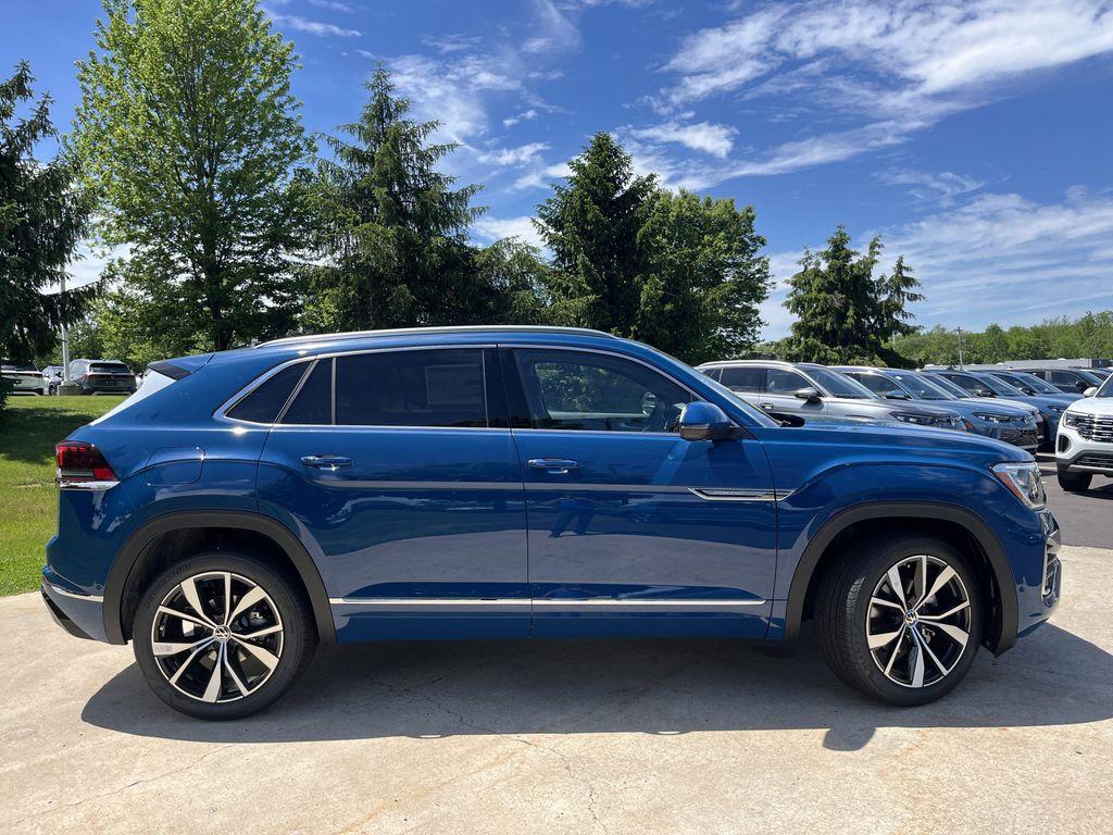 new 2026 Volkswagen Atlas Cross Sport car, priced at $56,617