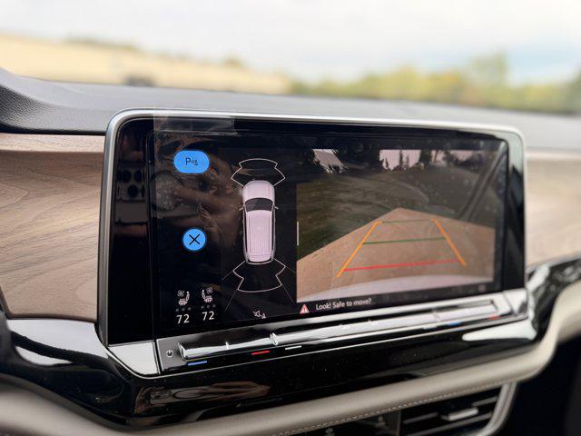 new 2026 Volkswagen Atlas car, priced at $47,247