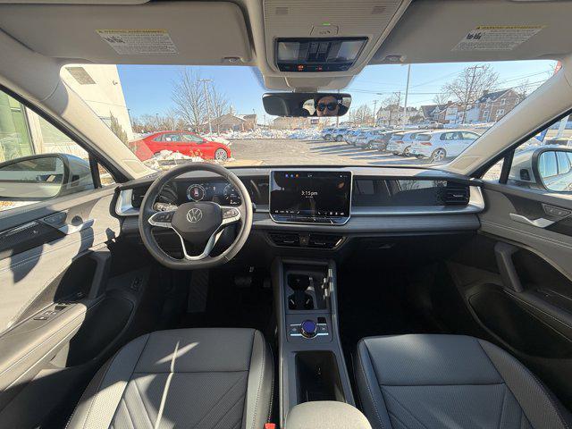 used 2025 Volkswagen Tiguan car, priced at $31,896