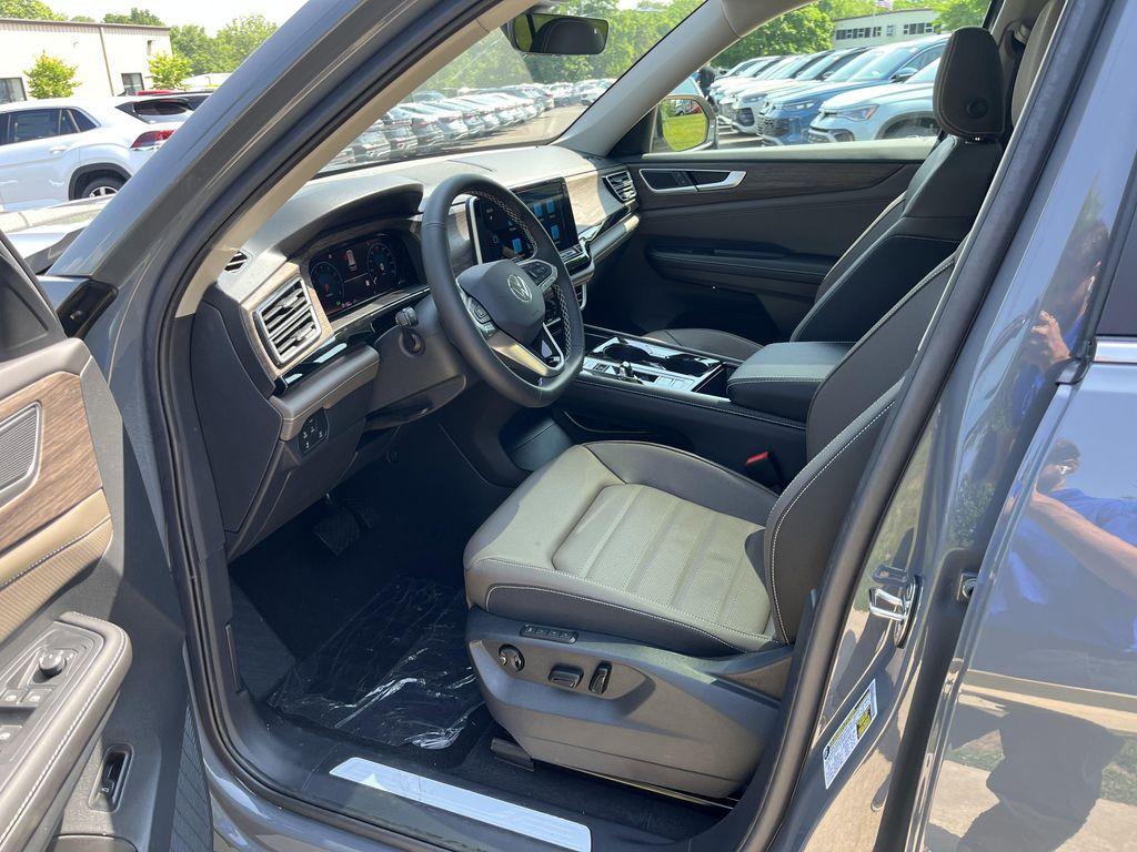 new 2026 Volkswagen Atlas car, priced at $53,071