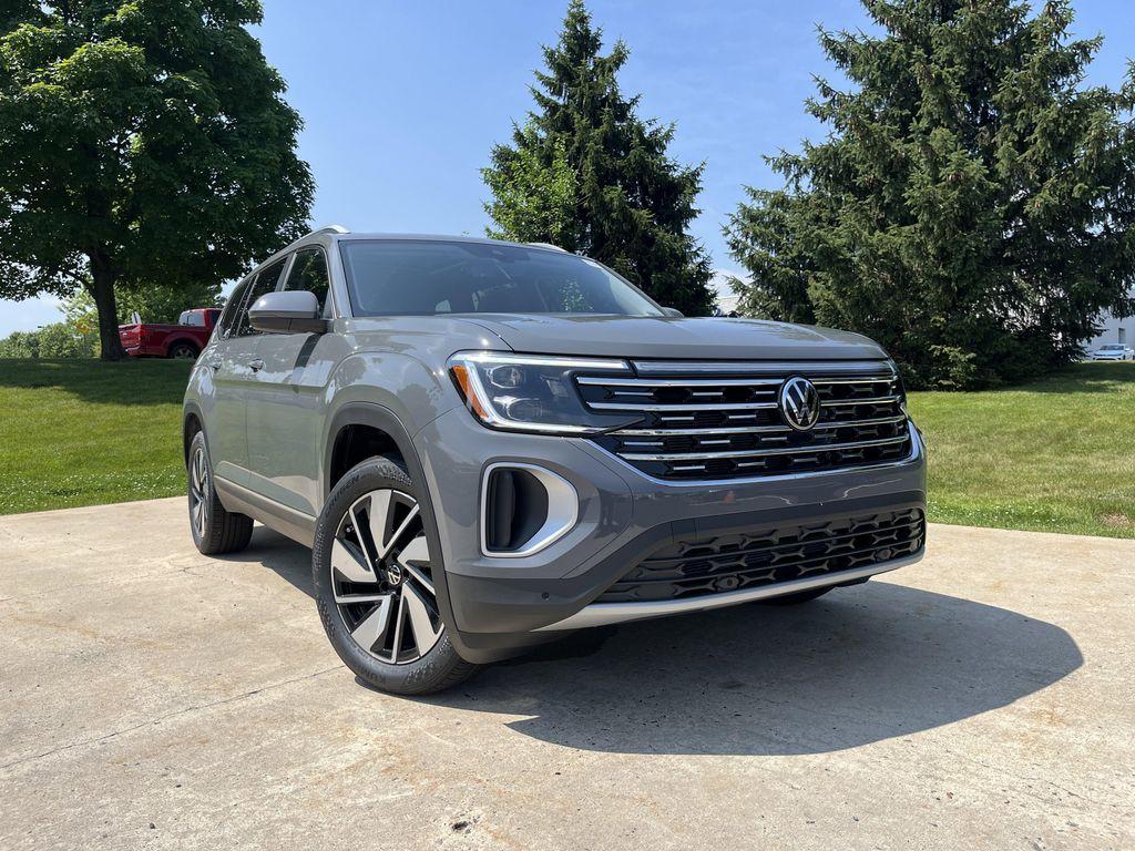 new 2026 Volkswagen Atlas car, priced at $53,071