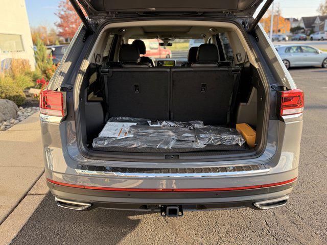 new 2026 Volkswagen Atlas car, priced at $50,452
