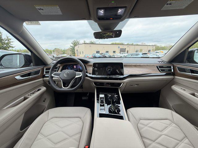 new 2026 Volkswagen Atlas car, priced at $48,620