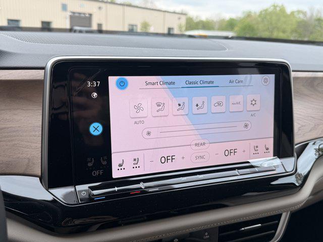 new 2026 Volkswagen Atlas car, priced at $48,620
