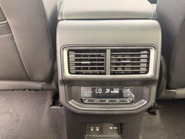 new 2026 Volkswagen Atlas car, priced at $56,366