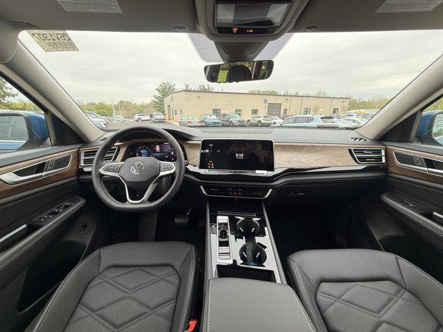 new 2026 Volkswagen Atlas car, priced at $48,620