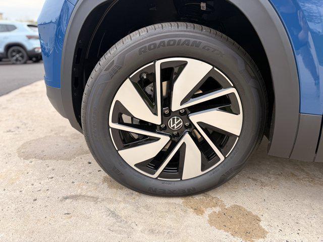 new 2026 Volkswagen Atlas car, priced at $48,620