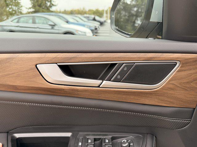 new 2026 Volkswagen Atlas car, priced at $44,449