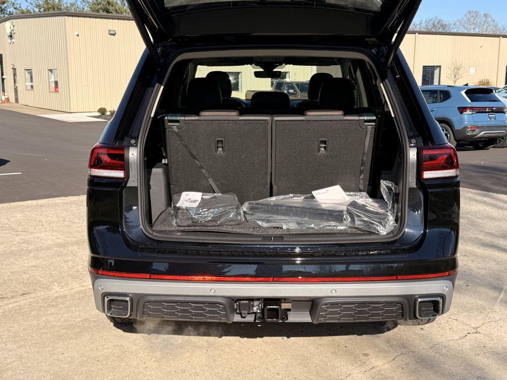 new 2026 Volkswagen Atlas car, priced at $50,977