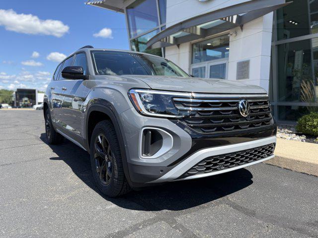 new 2026 Volkswagen Atlas car, priced at $47,012