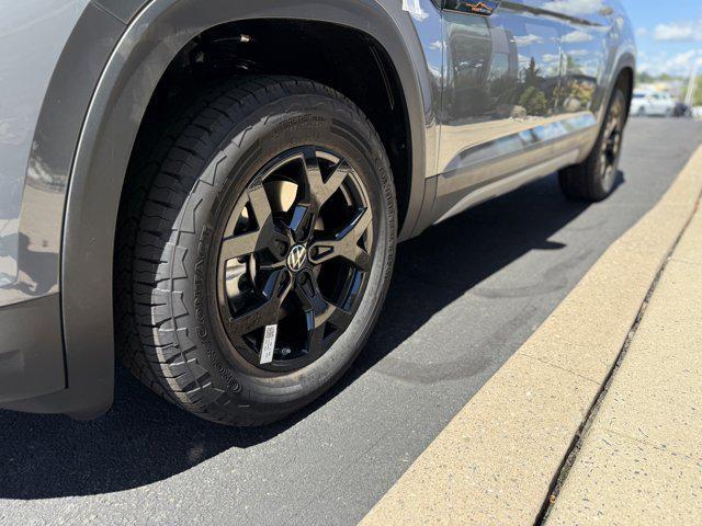 new 2026 Volkswagen Atlas car, priced at $47,012