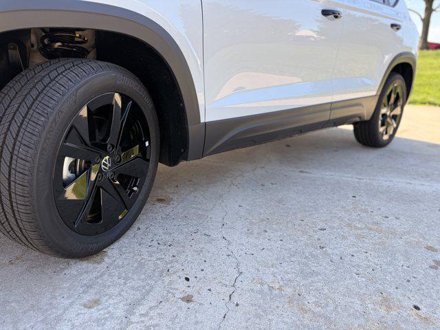 new 2026 Volkswagen Taos car, priced at $34,060