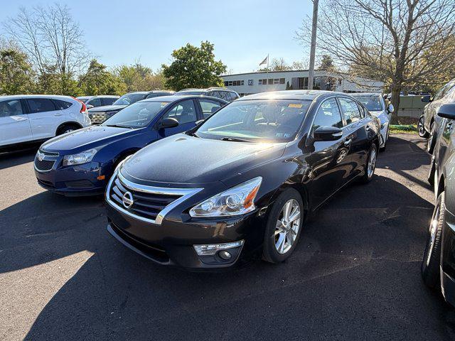 used 2014 Nissan Altima car