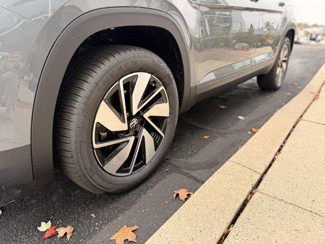new 2026 Volkswagen Atlas car, priced at $45,380