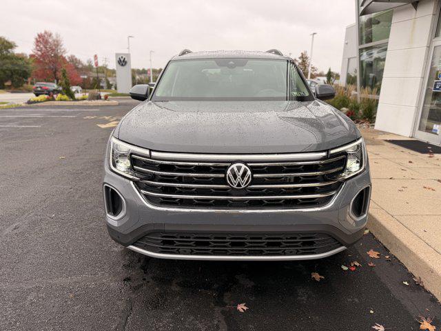 new 2026 Volkswagen Atlas car, priced at $45,380