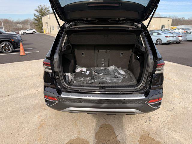 new 2026 Volkswagen Taos car, priced at $38,723