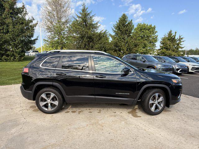 used 2019 Jeep Cherokee car, priced at $11,485