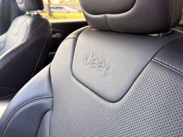 used 2019 Jeep Cherokee car, priced at $11,485
