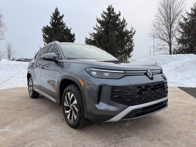 used 2025 Volkswagen Tiguan car, priced at $27,995