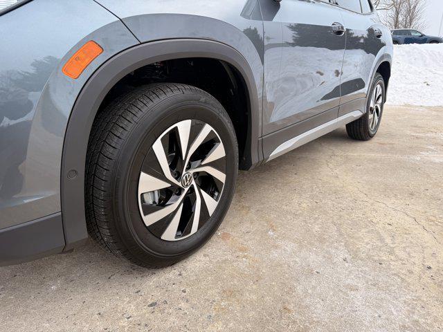 used 2025 Volkswagen Tiguan car, priced at $27,995