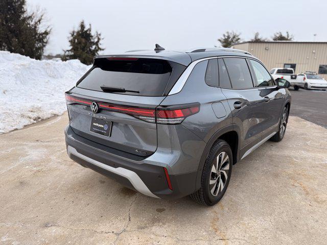 used 2025 Volkswagen Tiguan car, priced at $27,995