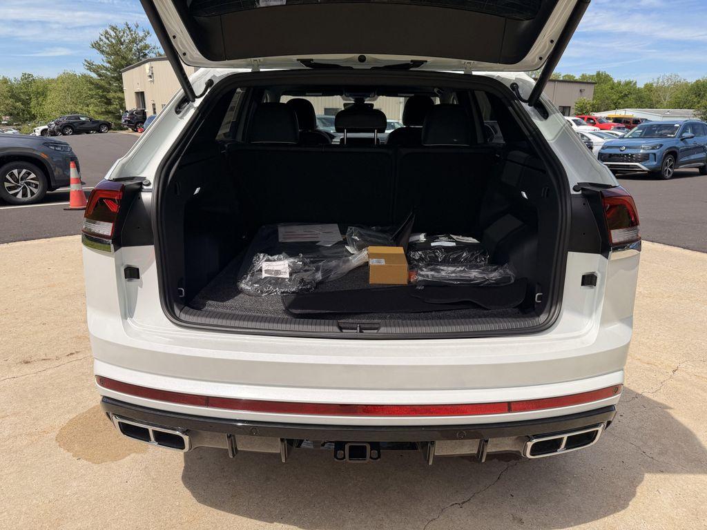 new 2026 Volkswagen Atlas Cross Sport car, priced at $55,227