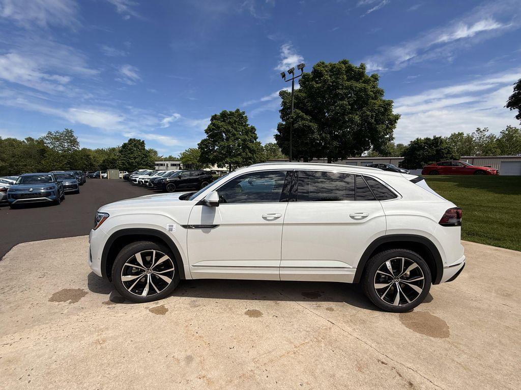new 2026 Volkswagen Atlas Cross Sport car, priced at $55,227