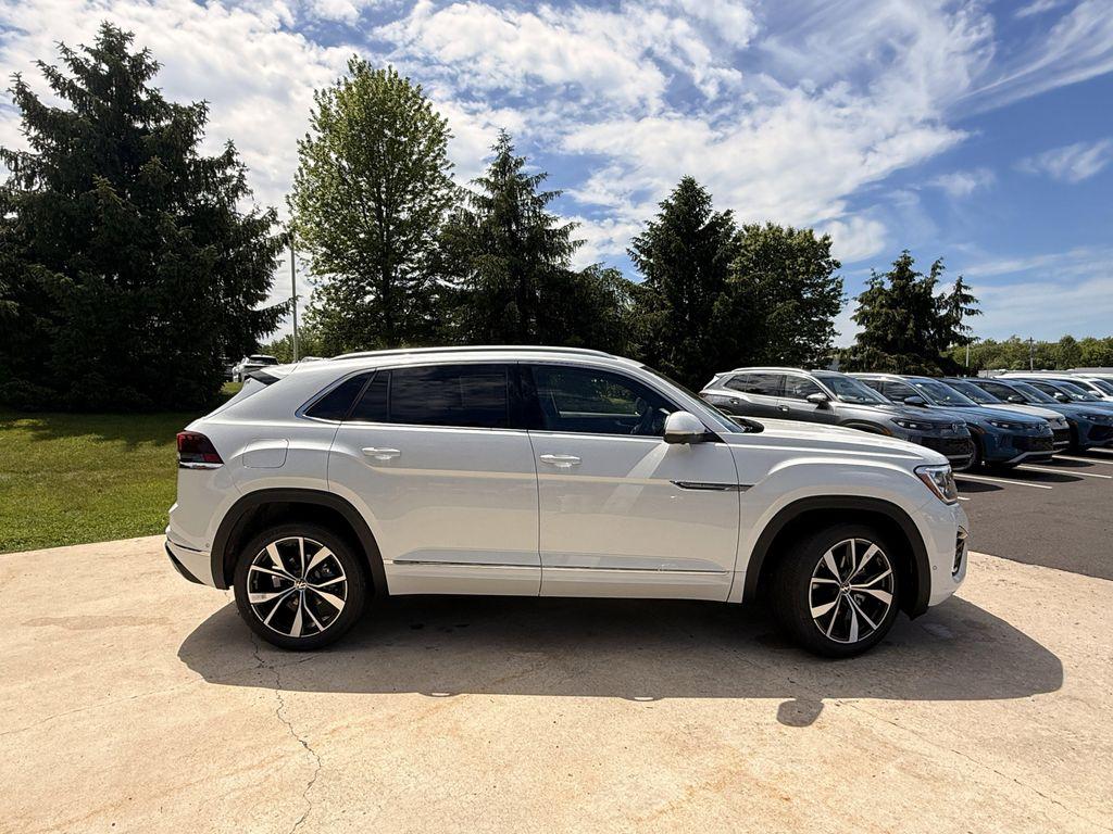 new 2026 Volkswagen Atlas Cross Sport car, priced at $55,227
