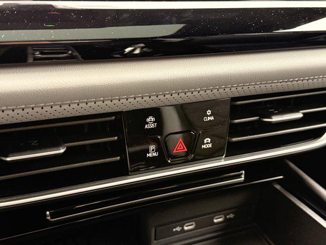 new 2026 Volkswagen Atlas car, priced at $51,118