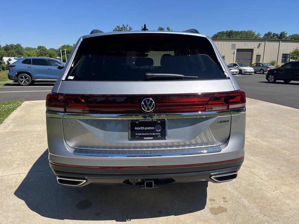 new 2026 Volkswagen Atlas car, priced at $47,853