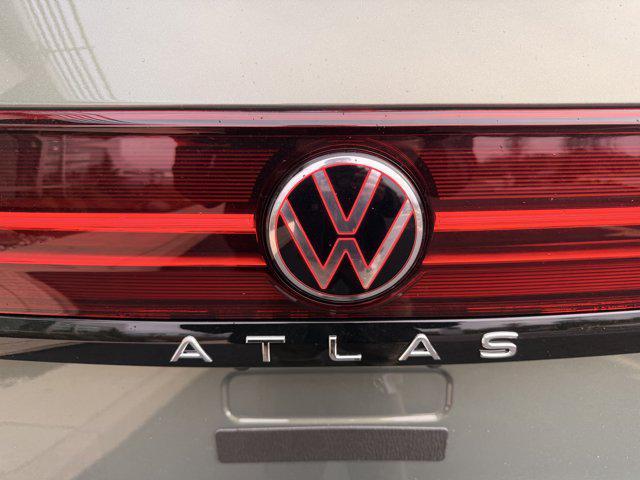 new 2026 Volkswagen Atlas car, priced at $48,732