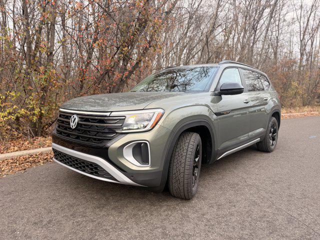 new 2026 Volkswagen Atlas car, priced at $48,732