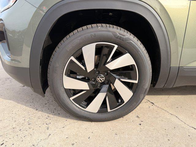 new 2026 Volkswagen Atlas Cross Sport car, priced at $46,951