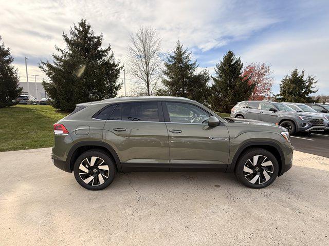 new 2026 Volkswagen Atlas Cross Sport car, priced at $46,951