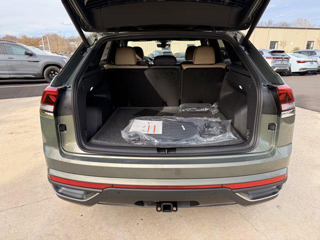 new 2026 Volkswagen Atlas Cross Sport car, priced at $46,951