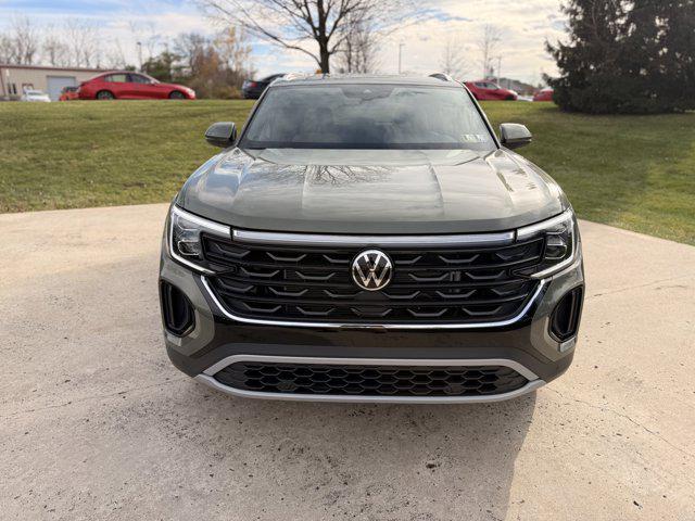 new 2026 Volkswagen Atlas Cross Sport car, priced at $46,951