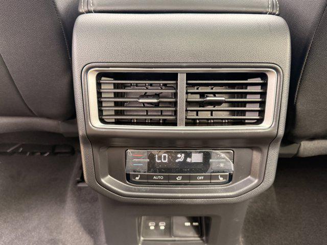 new 2026 Volkswagen Atlas car, priced at $50,486